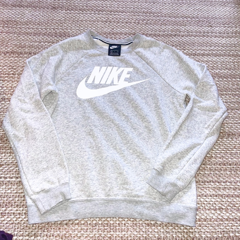 💞 nike sweatshirt